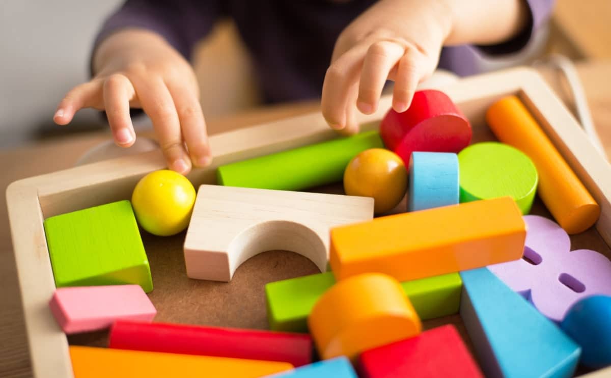 Les Jeux éducatifs Montessori En Bois Pour Chaque âge : Une Approche  Ludique Et Bienveillante - Les Jeux Montessori