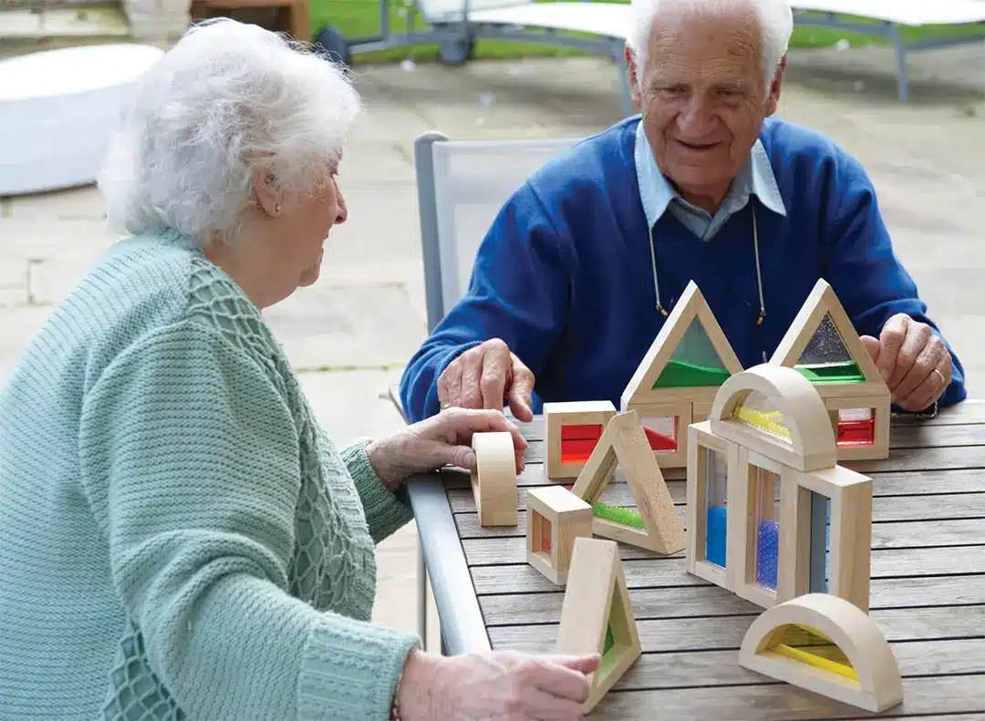 La Méthode Montessori Pour Les Personnes âgées : Vers Un Bien-être